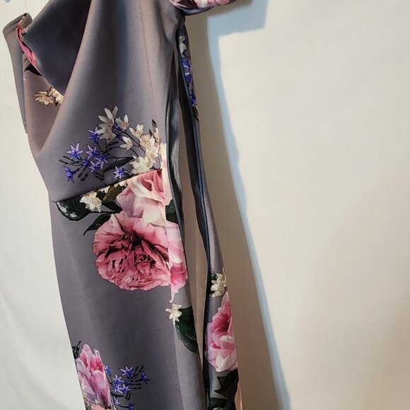 Iris Gray Floral Off-Shoulder Bodycon Cocktail Dress - Small - Picture 3 of 12